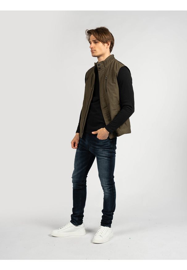 Geox Bezrękawnik "Vincit" | M0220E T2473 | Vincit Gilet | Mężczyzna | Khaki, Zielony. Okazja: na co dzień. Typ kołnierza: kołnierzyk stójkowy. Kolor: zielony, brązowy, wielokolorowy. Materiał: poliamid, bawełna. Długość rękawa: bez rękawów. Styl: casual