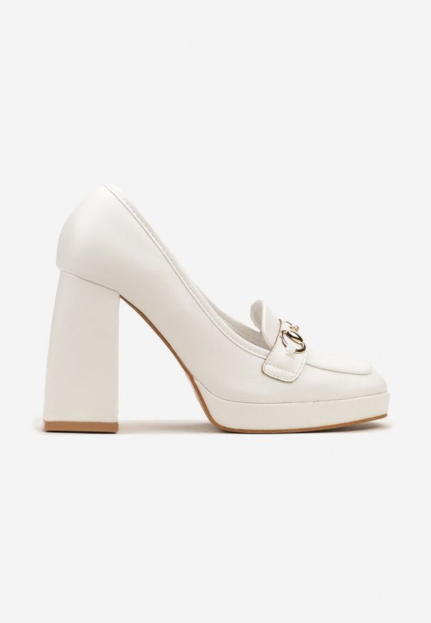 Born2be - Białe Czółenka na Wysokim Słupku z Platformą i Klamerką w Stylu Mokasynów Ledda. Kolor: biały. Obcas: na platformie