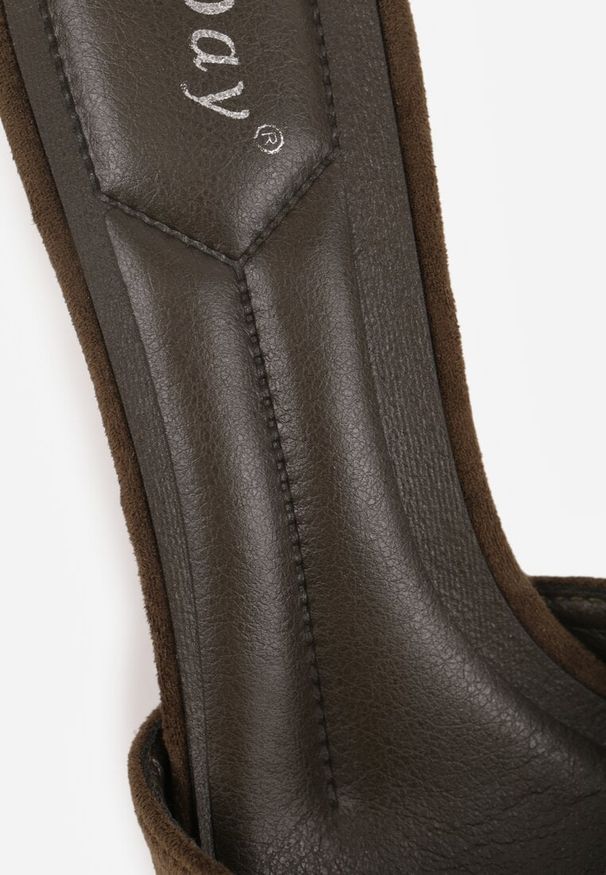 Renee - Zielone Klapki na Geometrycznej Szpilce z Wyciętą Cholewką Iolaris. Kolor: zielony. Wzór: geometria. Obcas: na obcasie. Wysokość obcasa: średni