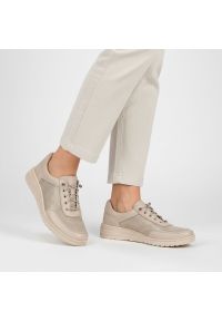 Półbuty damskie Wasak, cholewka skóra naturalna elementy materiałowe siateczkowe sznurowanie gruba podeszwa profilowana, beżowe, 0763. Zapięcie: sznurówki. Kolor: beżowy. Materiał: skóra, materiał. Szerokość cholewki: normalna #1