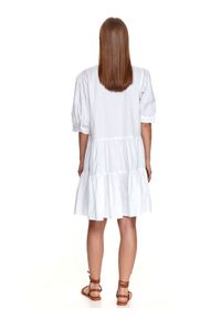 TOP SECRET - Letnia sukienka o luźnym fasonie. Kolor: biały. Materiał: materiał. Wzór: aplikacja. Sezon: lato #4