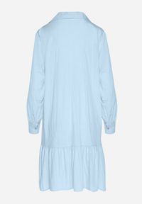 Born2be - Niebieska Sukienka z Wiskozą o Koszulowym Kroju z Falbanką Penzedi. Okazja: na co dzień. Typ kołnierza: kołnierzyk klasyczny. Kolor: niebieski. Materiał: wiskoza. Długość rękawa: długi rękaw. Typ sukienki: koszulowe. Styl: elegancki, casual, klasyczny #3