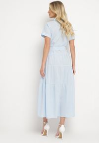 Born2be - Niebieska Sukienka z Bawełny o Koszulowym Kroju z Wiązaniem w Talii Wosofia. Okazja: do pracy. Kolor: niebieski. Materiał: bawełna. Typ sukienki: koszulowe. Styl: elegancki #6