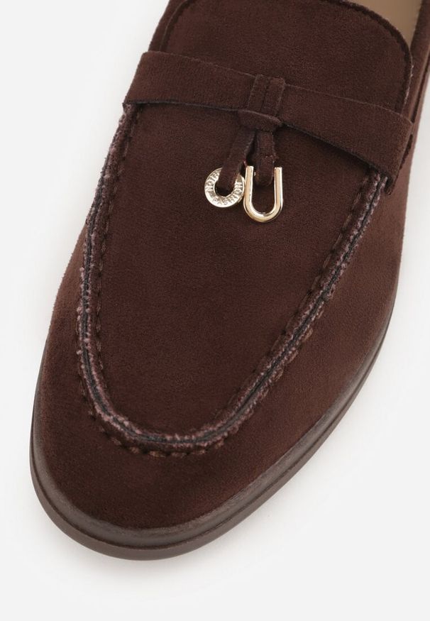 Born2be - Brązowe Mokasyny z Imitacji Zamszu z Ozdobną Aplikacją Tasseli. Okazja: na spotkanie biznesowe, na co dzień. Kolor: brązowy. Materiał: zamsz. Wzór: aplikacja. Styl: elegancki, biznesowy, klasyczny, casual