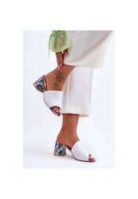 Damskie Skórzane Klapki Na Obcasie Lewski Shoes 3209/K Białe. Kolor: biały. Materiał: skóra. Wzór: gładki, aplikacja. Sezon: lato. Obcas: na obcasie. Styl: elegancki. Wysokość obcasa: średni #3