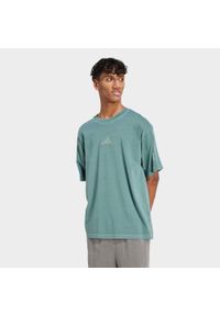 Adidas - Koszulka z efektem sprania ADIDAS ALL SZN. Kolor: zielony. Materiał: bawełna, włókno #1