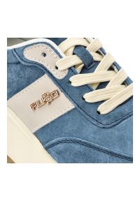 Sneakersy damskie Filippo cholewka z naturalnej skóry zamszowej z kontrastowym panelem bocznym i klasycznym sznurowaniem z metalowym logo masywna bry. Kolor: niebieski. Materiał: skóra, zamsz. Szerokość cholewki: normalna. Obcas: na platformie. Styl: klasyczny #7