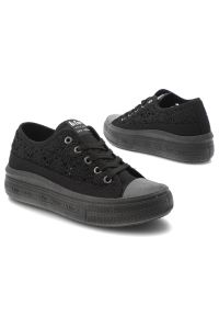 Czarne Trampki Lee Cooper Damskie Buty Na Platformie. Okazja: na co dzień. Zapięcie: sznurówki. Kolor: czarny. Szerokość cholewki: normalna. Wzór: ażurowy. Materiał: jeans, guma. Sezon: wiosna, lato. Obcas: na platformie. Styl: klasyczny, casual #6