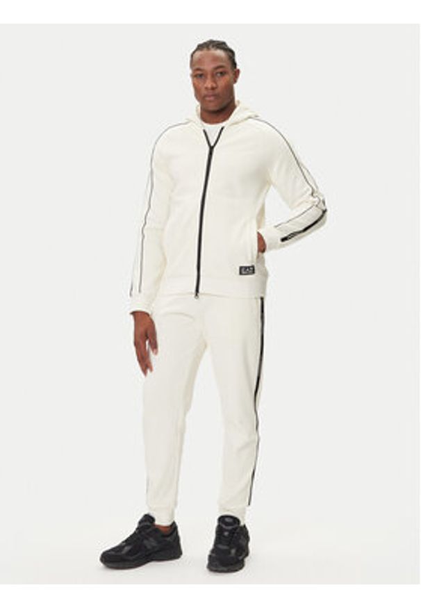 EA7 Emporio Armani Bluza 7M000973 AF10377 U1105 Beżowy Regular Fit. Kolor: beżowy. Materiał: bawełna