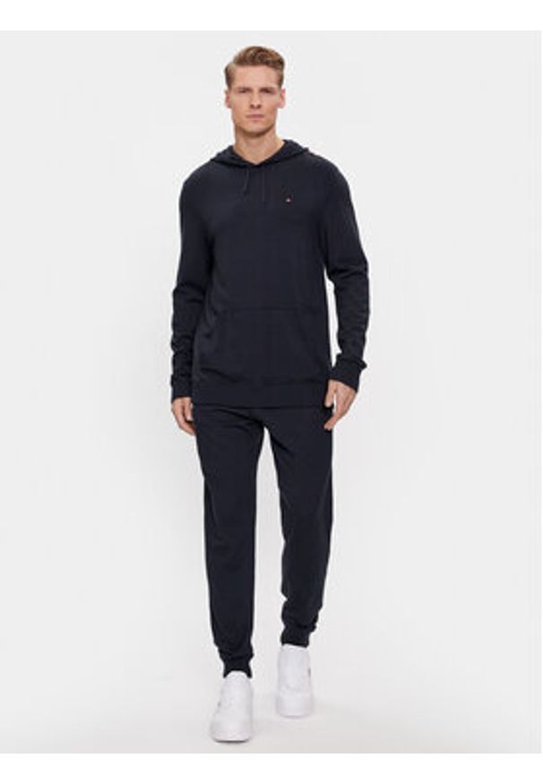 TOMMY HILFIGER - Tommy Hilfiger Bluza UM0UM03002 Granatowy Regular Fit. Kolor: niebieski. Materiał: wiskoza