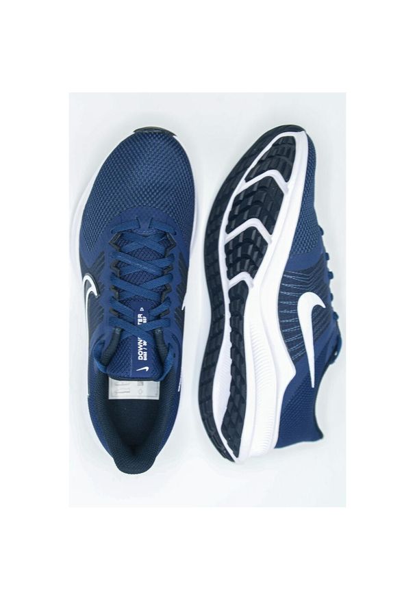 Nike Downshifter 11, Niebieski. Zapięcie: sznurówki. Kolor: wielokolorowy, niebieski. Materiał: materiał, syntetyk, tkanina. Szerokość cholewki: normalna. Model: Nike Downshifter