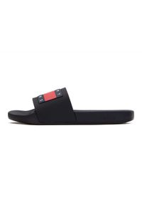 TOMMY HILFIGER - Klapki Tommy Hilfiger Jeans Pool Slides Ess M EM0EM01191BDS czarne. Kolor: czarny. Materiał: jeans #5