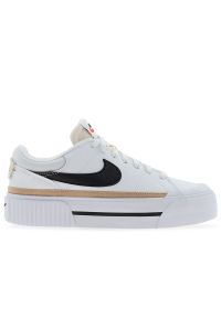 Buty damskie Nike Court Legacy Lift DM7590-100 - białe. Okazja: na co dzień. Kolor: biały. Materiał: guma, skóra, materiał. Szerokość cholewki: normalna. Obcas: na platformie. Model: Nike Court