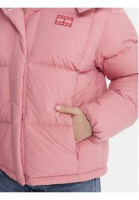 Tommy Jeans Kurtka puchowa Alaska DW0DW21623 Różowy Relaxed Fit. Kolor: różowy. Materiał: syntetyk #7