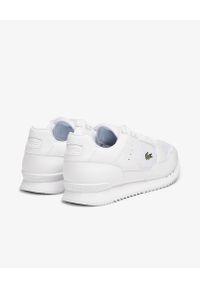 Lacoste - LACOSTE - Białe sneakersy z haftowanym logo PARTNER PISTE. Kolor: biały. Materiał: jeans, poliester. Wzór: haft #6