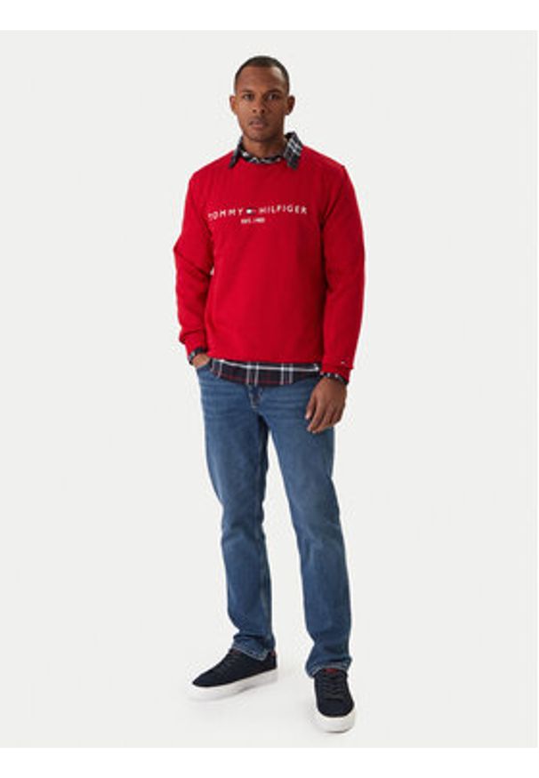 TOMMY HILFIGER - Tommy Hilfiger Bluza Logo MW0MW11596 Czerwony Regular Fit. Kolor: czerwony. Materiał: bawełna