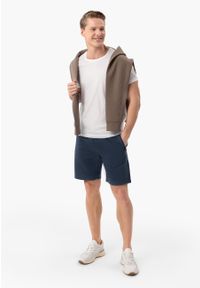 Volcano - M-RISSO. Materiał: elastan, bawełna, materiał, dresówka. Długość: krótkie. Wzór: gładki, ze splotem. Sezon: lato. Styl: klasyczny, sportowy #1