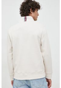 TOMMY HILFIGER - Tommy Hilfiger bluza męska kolor beżowy z aplikacją. Kolor: beżowy. Materiał: bawełna. Długość: krótkie. Wzór: aplikacja #5