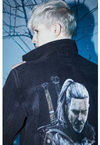 medicine - The Witcher x Medicine kurtka jeansowa męska kolor czarny przejściowa. Kolor: czarny. Materiał: jeans. Wzór: nadruk #1