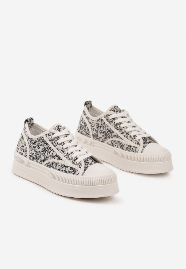 Renee - Beżowo-Czarne Trampki na Platformie z Abstrakcyjnym Wzorem Wulinea. Kolor: beżowy. Materiał: jeans. Sezon: wiosna, lato. Obcas: na platformie