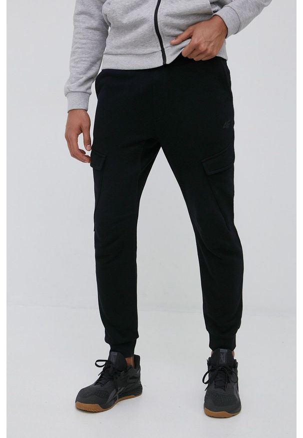 4f - 4F spodnie dresowe męskie kolor czarny gładkie. Kolor: czarny. Materiał: dresówka. Wzór: gładki
