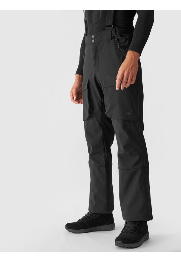 4f - 4F Spodnie narciarskie z szelkami membrana 15000 męskie - czarne 3XL. Kolor: czarny. Materiał: dzianina, materiał, tkanina. Długość: długie. Sezon: zima. Sport: narciarstwo