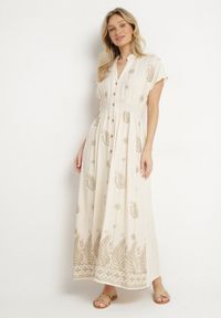 Born2be - Beżowa Koszulowa Sukienka z Bawełną Ozdobiona Metaliczną Nicią Tirlio. Okazja: na spacer, na co dzień. Kolor: beżowy. Materiał: bawełna. Wzór: aplikacja. Typ sukienki: koszulowe. Styl: casual, elegancki, klasyczny #1