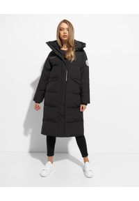 BOSIDENG - Czarna pikowana kurtka z logowanym kapturem. Kolor: czarny. Wzór: aplikacja. Styl: klasyczny