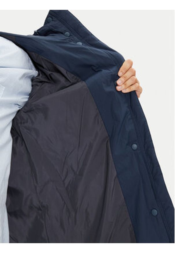 Calvin Klein Jeans Kurtka zimowa J20J224122 Granatowy Relaxed Fit. Kolor: niebieski. Materiał: syntetyk. Sezon: zima