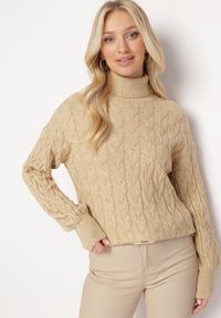 Born2be - Ciemnobeżowy Sweter z Golfem w Warkoczowy Splot ze Ściągaczami Maraiwai. Typ kołnierza: golf. Kolor: beżowy. Wzór: ze splotem. Sezon: jesień #3