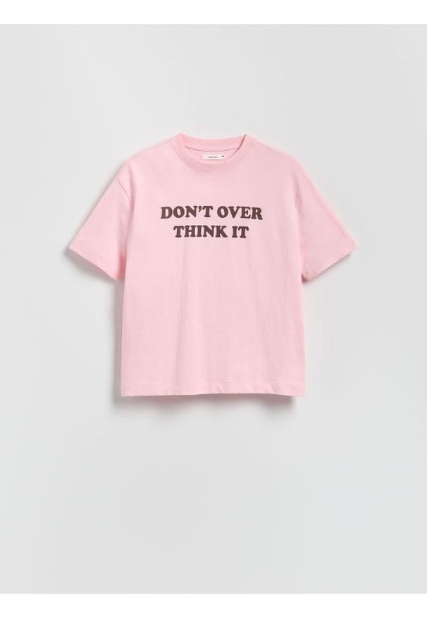 Reserved - T-shirt z nadrukiem - pastelowy róż. Kolor: różowy. Materiał: bawełna, dzianina. Wzór: nadruk