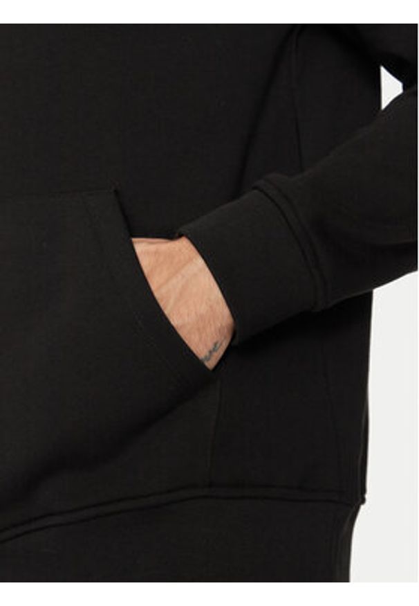 Karl Lagerfeld - KARL LAGERFELD Bluza 705460 551900 Czarny Regular Fit. Typ kołnierza: dekolt w karo. Kolor: czarny. Materiał: bawełna