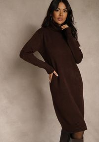 Renee - Brązowa Sweterkowa Sukienka z Bawełną i Golfem Reinaria. Okazja: na co dzień. Typ kołnierza: golf. Kolor: brązowy. Materiał: bawełna. Styl: casual #1