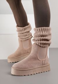 Renee - Ciemnobeżowe Śniegowce na Platformie Typu Sztyblety Ahelina. Okazja: na co dzień. Kolor: beżowy. Materiał: jeans. Obcas: na platformie. Styl: casual #4