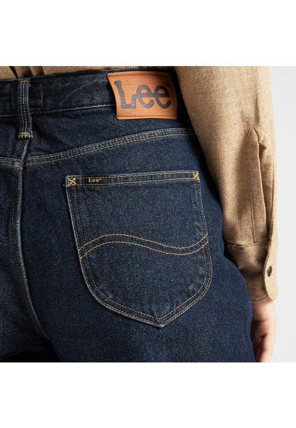 Lee - LEE MOM STRAIGHT DAMSKIE SPODNIE JEANSOWE L32IRDQC 112107613