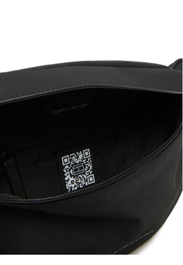 TOMMY HILFIGER - Tommy Hilfiger Saszetka nerka Th Repreve Bumbag AM0AM13188 Czarny. Kolor: czarny. Materiał: materiał