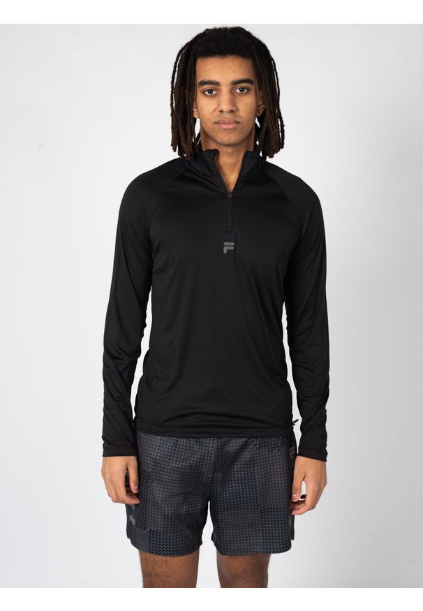 Fila Longsleeve "Training Roye" | FAM0284 | Mężczyzna | Czarny. Typ kołnierza: kołnierzyk stójkowy. Kolor: czarny. Materiał: poliester. Długość rękawa: długi rękaw. Wzór: nadruk