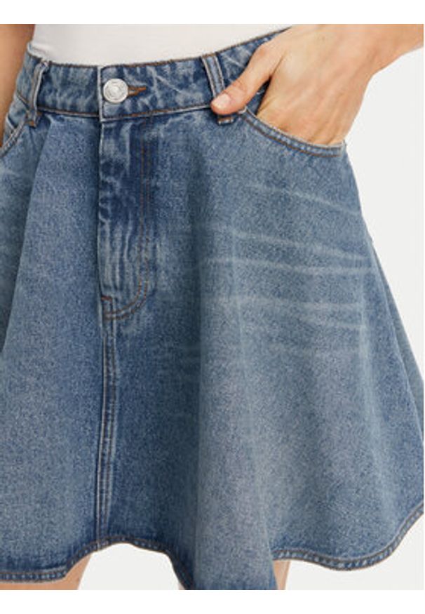 AMI PARIS - AMI Paris Spódnica jeansowa FSK038.DE0046 Granatowy Regular Fit. Kolor: niebieski. Materiał: bawełna