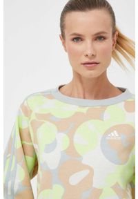 Adidas - adidas bluza damska wzorzysta. Materiał: poliester. Styl: klasyczny #4