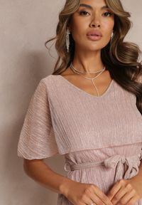 Renee - Różowa Sukienka Mini z Metaliczną Nitką i Gumką w Pasie Eullas. Okazja: na randkę, na wesele, na imprezę, na ślub cywilny. Kolor: różowy. Materiał: tkanina, materiał. Długość rękawa: bez rękawów. Długość: mini #4