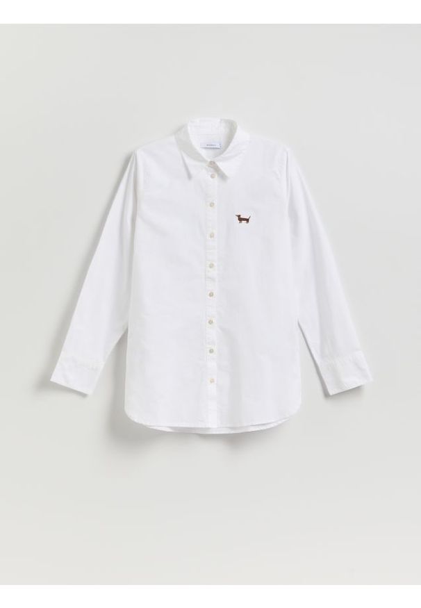 Reserved - Koszula z minimalistycznym haftem - biały. Kolor: biały. Materiał: bawełna. Wzór: haft