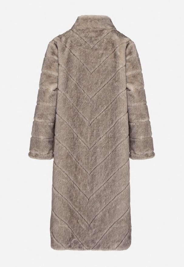 Born2be - Beżowy Długi Płaszcz Futerko z Ozdobnymi Przeszyciami i Stójką Zenima. Okazja: na co dzień. Typ kołnierza: kołnierzyk stójkowy. Kolor: beżowy. Materiał: futro. Długość: długie. Styl: casual, elegancki, klasyczny