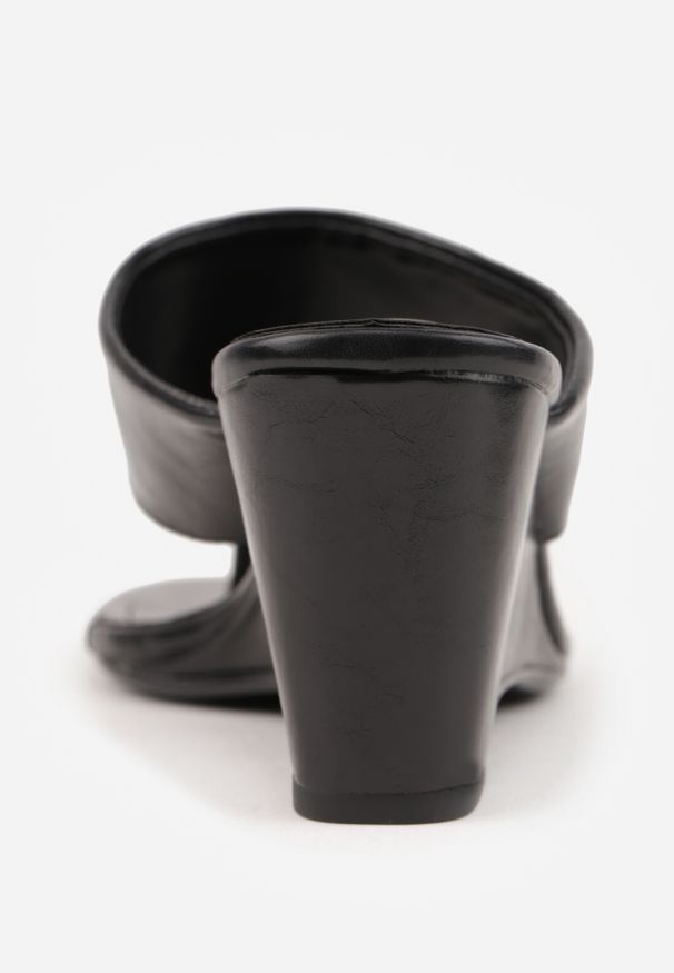 Renee - Czarne Klapki Japonki na Koturnie z Zabudowaną Cholewką Humbledane. Kolor: czarny. Materiał: materiał. Sezon: lato. Obcas: na koturnie. Styl: elegancki