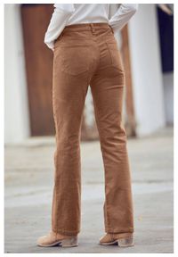 Spodnie sztruksowe ze stretchem Bootcut bonprix wielbłądzia wełna. Kolor: brązowy. Materiał: sztruks, wełna #5