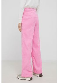 Y.A.S Spodnie sztruksowe damskie kolor różowy szerokie high waist. Stan: podwyższony. Kolor: różowy. Materiał: sztruks #3