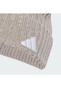 Adidas - Czapka typu beanie z melanżowym wykończeniem. Kolor: szary. Wzór: melanż. Styl: klasyczny