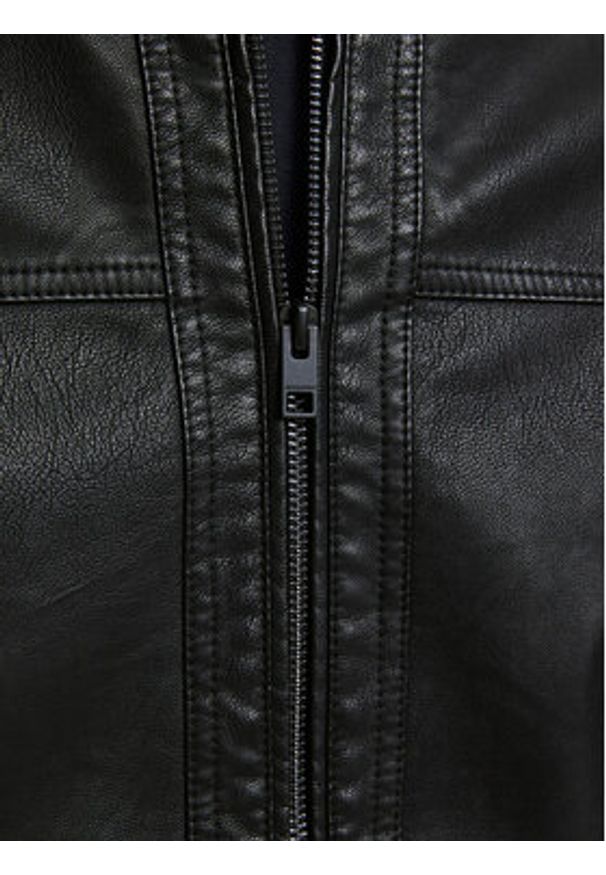 Jack & Jones Kurtka z imitacji skóry 12182461 Czarny Regular Fit. Kolor: czarny. Materiał: skóra