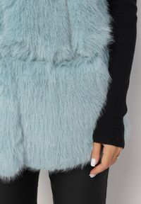 Born2be - Niebieska Kamizelka z Futerka Ozdobiona Wstawkami z Ekoskóry Robenissa. Kolor: niebieski. Materiał: futro. Wzór: aplikacja #4