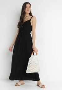 Born2be - Czarna Sukienka z Wiskozy Xelpiroe. Okazja: na co dzień. Kolor: czarny. Wzór: aplikacja, gładki. Typ sukienki: proste. Materiał: wiskoza. Długość rękawa: na ramiączkach. Sezon: lato. Styl: casual. Długość: maxi #3