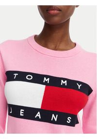 Tommy Jeans Sweter Flag DW0DW22930 Różowy jasny Regular Fit. Kolor: różowy. Materiał: bawełna #5